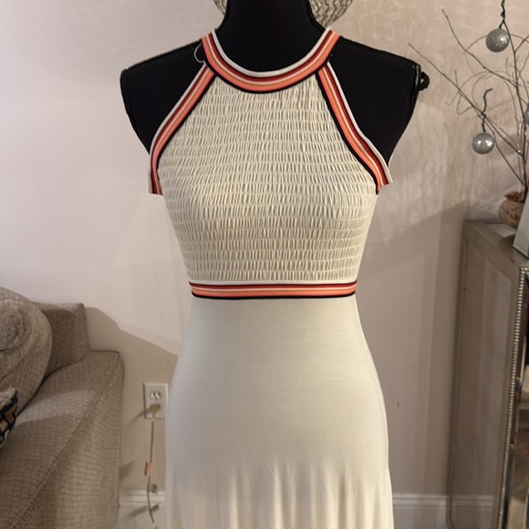 Lovers and friends Ivory Maxi Dress with Red Accents size XS - Picture 3 of 6